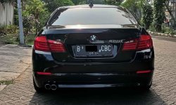 BMW 5 Series 528i 2013 Hitam 6