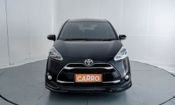 Toyota Sienta Q CVT 2017 1