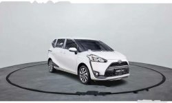 DKI Jakarta, Toyota Sienta V 2017 kondisi terawat 5