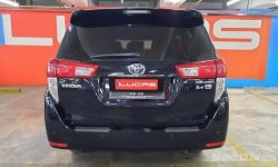 Mobil Toyota Kijang Innova 2020 V terbaik di DKI Jakarta 6