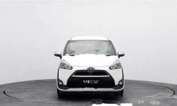 Mobil Toyota Sienta 2016 G terbaik di Banten 14