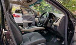 Honda HR-V 1.8L Prestige 2019 Hitam 6