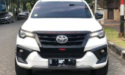 Toyota Fortuner 2.4  TRD AT 2019 1
