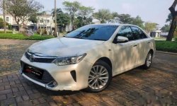 Banten, Toyota Camry V 2017 kondisi terawat 9