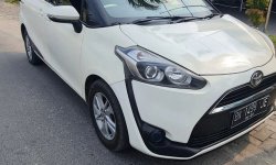 Toyota Sienta G MT 2016 6