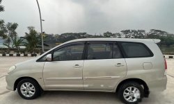 Jual Toyota Kijang Innova G 2011 harga murah di Banten 8
