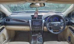 Banten, Toyota Camry V 2017 kondisi terawat 5