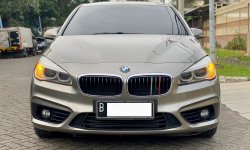 BMW 2 Series 218i AT Silver 2015 1