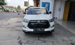 Mobil Toyota Kijang Innova 2017 V dijual, Jawa Barat 1