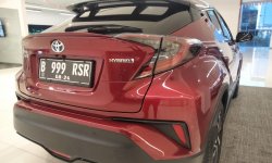 Toyota C-HR 1.8 L HV CVT Dual Tone 2019 Merah 3