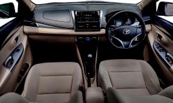 Toyota Vios G MT 2017 Hitam 5