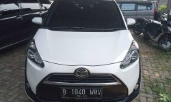 Toyota Sienta G MT 2017 1