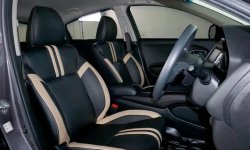 Honda HR-V E 2017 Abu-abu 4