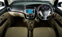 Nissan Grand Livina XV 2017 MPV 4