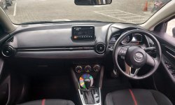 Mazda 2 R Skyactiv AT 2016 Hatchback 4
