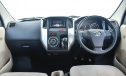 Daihatsu Luxio 1.5 D M/T 2020 Hitam Siap Pakai Murah Bergaransi Kilometer Asli DP Minim 7Juta 4