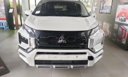 Mitsubishi Xpander Cross NewPremium Package CVT 2022 1
