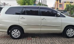 Toyota Kijang Innova 2.5 G AT 2012 / 2013 Wrn Silver Mulus Pjk Pjg TDP 30Jt 3