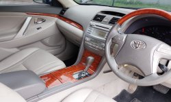 Toyota Camry V 2011 Istimewa 10