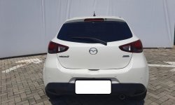 Mazda 2 2016 Putih 3
