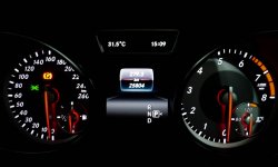 Mercedes-Benz CLA 200 8