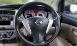 Nissan Grand Livina SV 2014/2015 Istimewa 8