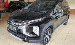 Mitsubishi Xpander Cross AT 2021 Hitam 2