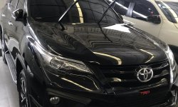 Toyota Fortuner 2.4 VRZ TRD AT 2018 3