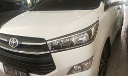 Toyota Kijang Innova G M/T 2016 Putih Dp ceper Bu 3