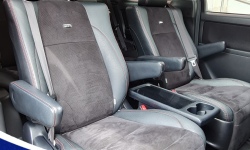 Toyota Vellfire 2.4 NA 5
