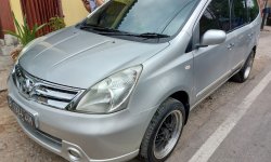 Nissan Grand Livina XV AT 2012 2