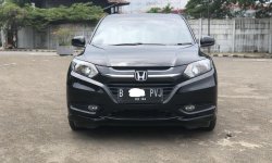 Honda HR-V E CVT 2017 Hitam Pemakaian 2018 1