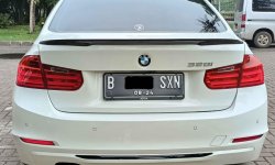 BMW 3 Series 328i 2014 Putih 7