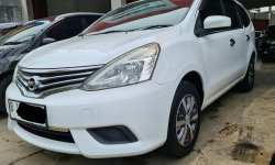 Nissan Grand Livina SV AT ( Matic ) 2017 Putih Km 96rban Siap Pakai 3