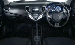 JUAL Suzuki Baleno Hatchback AT 2017 Silver 9