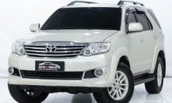 TOYOTA NEW FORTUNER (SILVER METALLIC)  TYPE G LUX 2.7 A/T (2012) 1