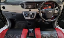 Mobil Daihatsu Sigra 2018 R terbaik di Jawa Timur 10
