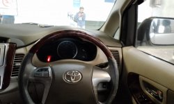 Toyota Kijang Innova V 2013 9