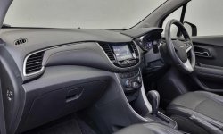 Chevrolet TRAX LTZ 2017 Silver 12