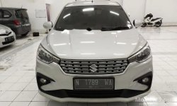 Mobil Suzuki Ertiga 2019 GX dijual, Jawa Timur 8