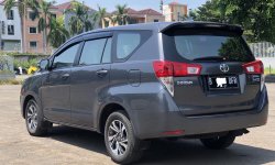 Toyota Kijang Innova G A/T Diesel 2022 Abu-abu 5