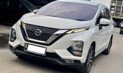 Nissan Livina VE AT 2019 Putih 2