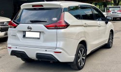 Nissan Livina VE AT 2019 Putih 6