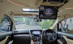 Toyota Alphard 2.5 G A/T 2016 Putih Sangat Terawat 4