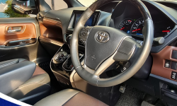 Toyota Voxy 2.0 A/T 2019 4