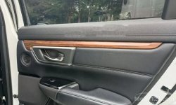 DKI Jakarta, Honda CR-V Prestige 2017 kondisi terawat 11
