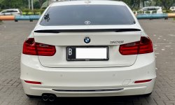 BMW 3 Series 328i 2014 Putih 6