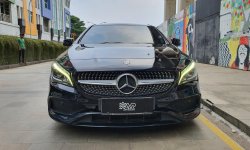 Mercedes-Benz CLA 200 AMG Line 2017 2