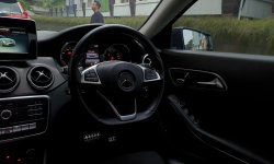Mercedes-Benz CLA 200 AMG Line 2017 11