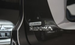 Kia Grand Sedona Ultimate 2017 7